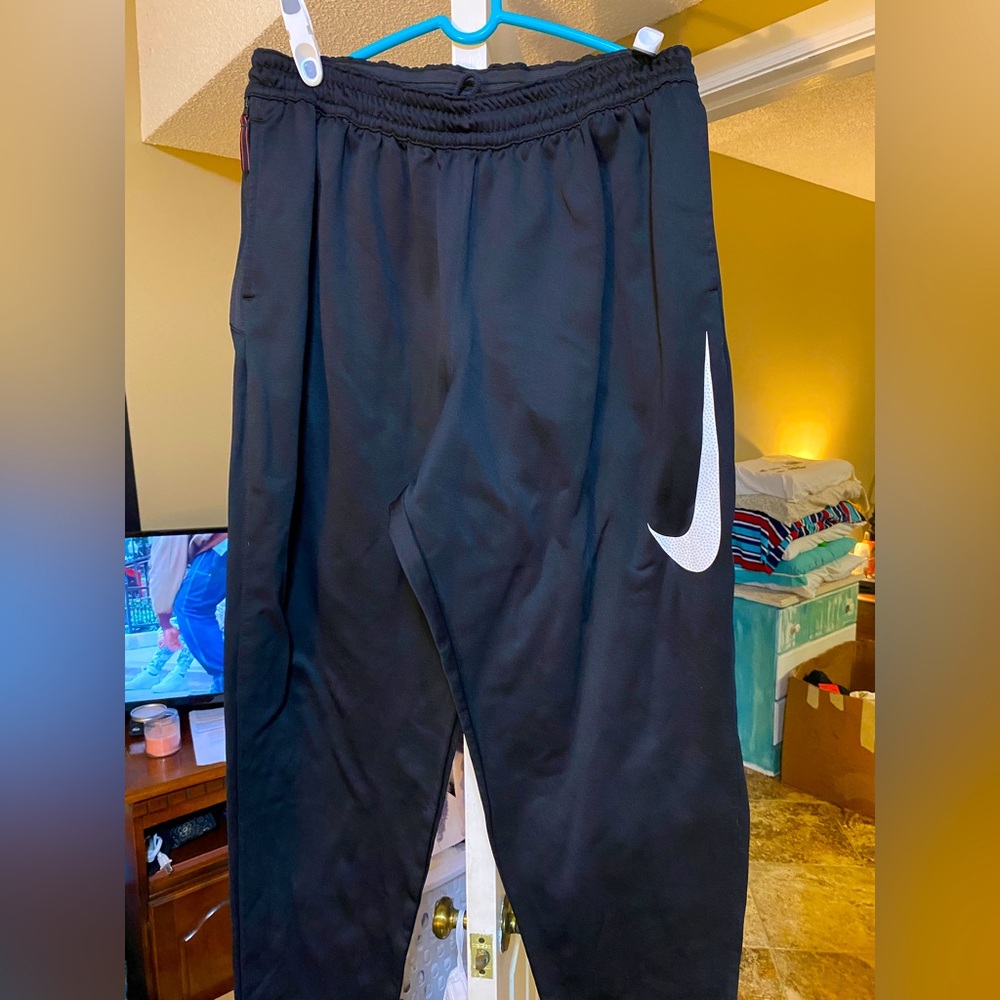 Men’s Nike jogger pants